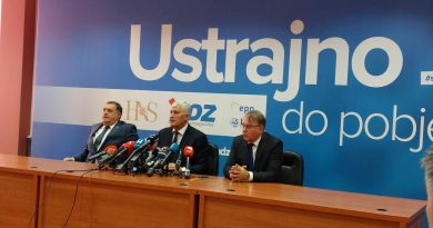 KOALICIONI PARTNERI NAKON SASTANKA: IZBORNI ZAKON I USTAVNI SUD DO KRAJA OKTOBRA