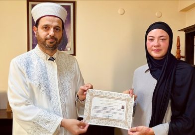 Mlada Njemica Lina prešla na islam tokom posjete turskom Bartinu