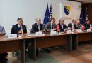 “POLITIČKI CIRKUS: Vlast potpisuje s opozicijom, a Dodik tvrdi: ‘Ne znaju ni kud idu ni šta rade!’”