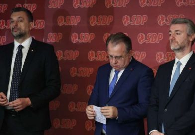 Avaz o Trojci: „Ako je SDA bila rak, Trojka je hemoterapija koja ubija i zadnju zdravu ćeliju“