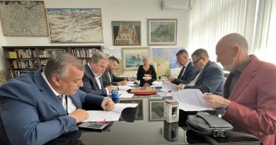 Ministrica Vlaisavljević potpisala ugovor za iluminaciju Starog grada u Gradačcu