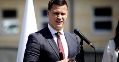 Premijer TK Irfan Halilagić za “Dnevni avaz”: Milionske investicije za bolje školstvo i zdravstvo