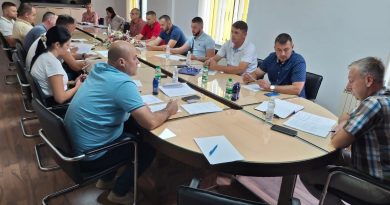 Burno u Gradačačkom vijeću! Novi planovi, ostavke i milioni u igri – evo šta se odlučuje 26. juna!
