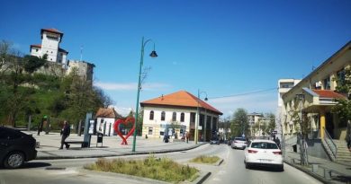 BOSNA OBLAČNA, HERCEGOVINA SUNČANA